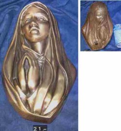 21 PLACA VIRGEN REZANDO BRONCE